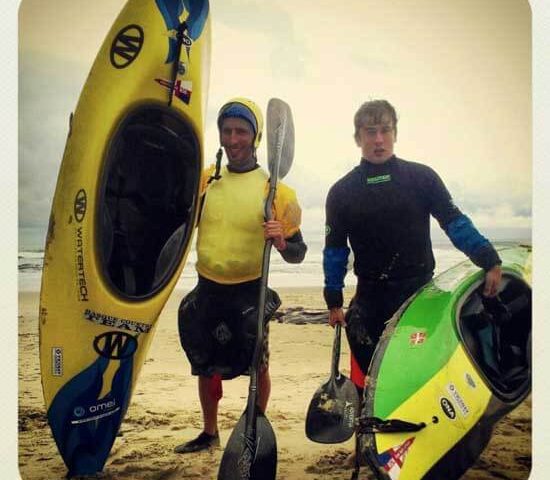 Llegada a Australia de equipo del RCNSS. Mundial Kayaksurf 2013