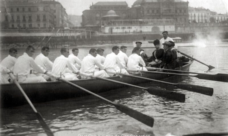 1919 Reina MªCristina y Fco.Zubiaurre